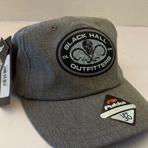 Black Hall Outfitters Gray Cap New